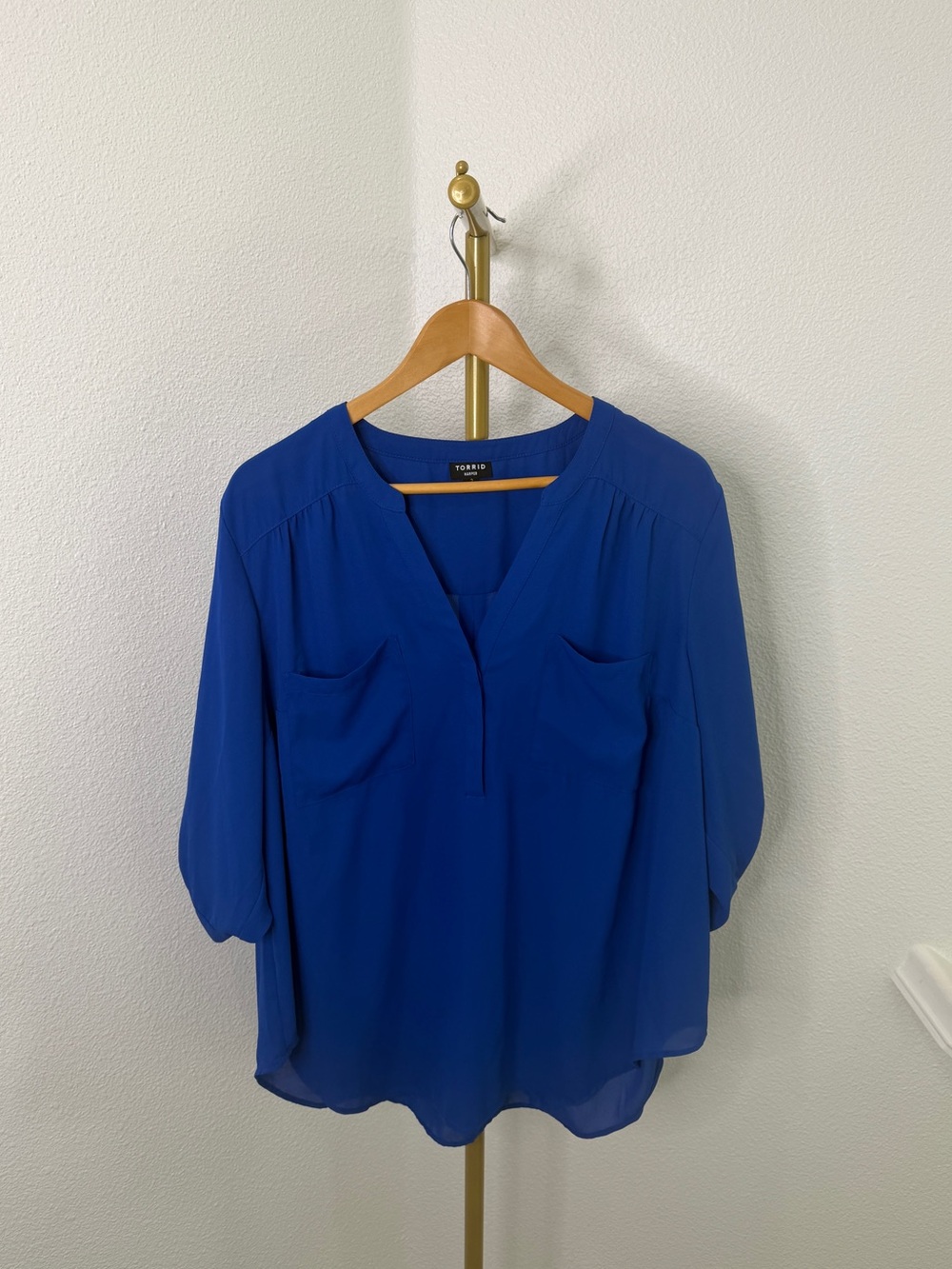 Torrid Harper Cobalt Blue Georgette Blouse Shirt Top 3/4 Roll Sleeve Plus Size 2